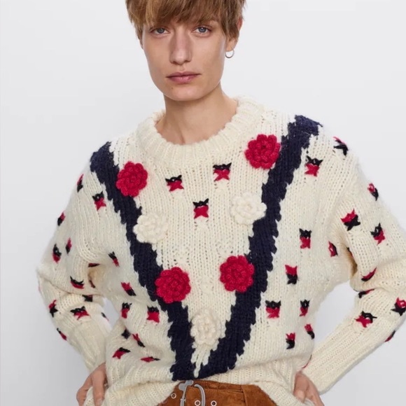 Zara Floral Crotchet Sweater - Picture 5 of 10